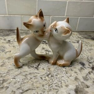 Vintage Siamese Cats Figurine